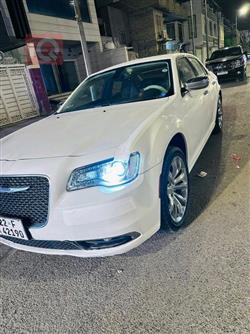 کرایسلەر 300